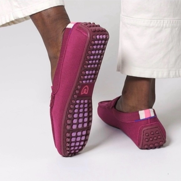 EUC Rothy's The Driver Driving Loafer in Raspberry, size 8 - Picture 2 of 9